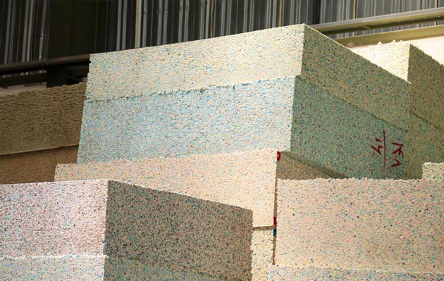 Producing and cutting foam and sponge